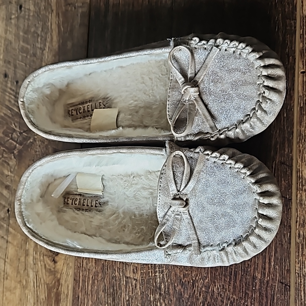 Seychelles girls moccasins sz 1